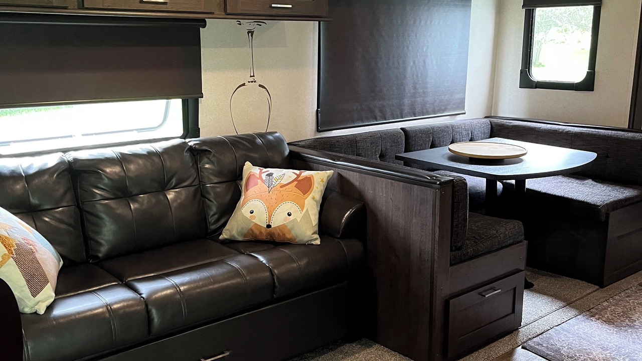 Photo of Livingroom in Milford