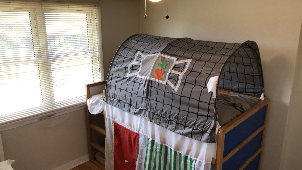 Photo of Bedroom in The Peanut