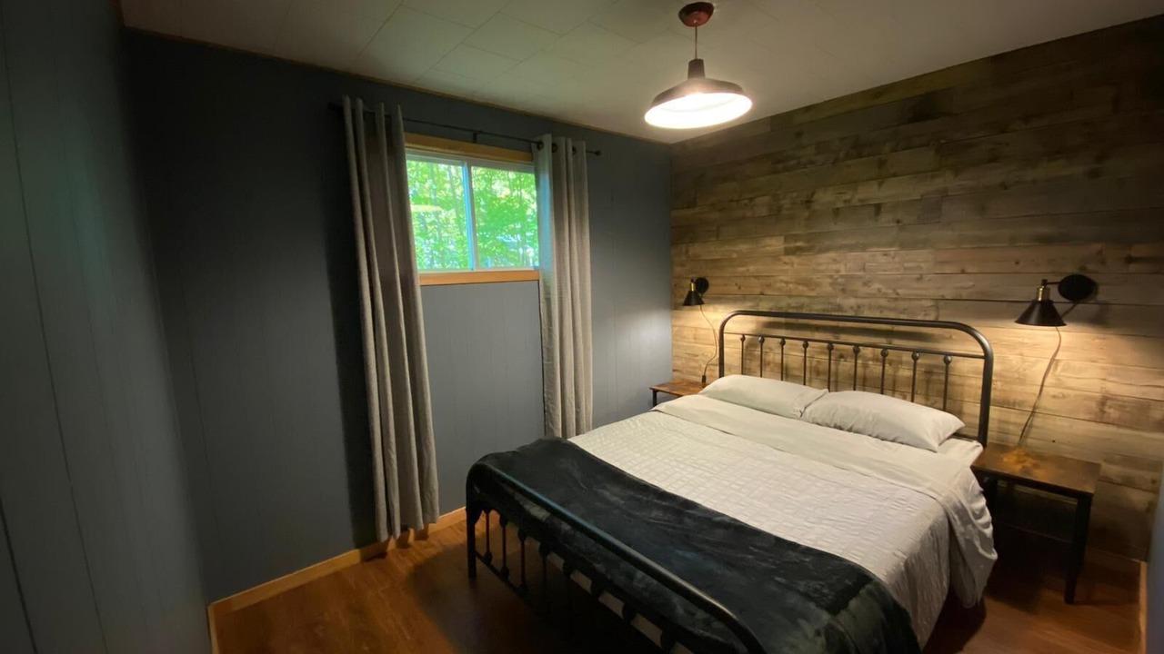 Photo of Bedroom in Hastings Highlands