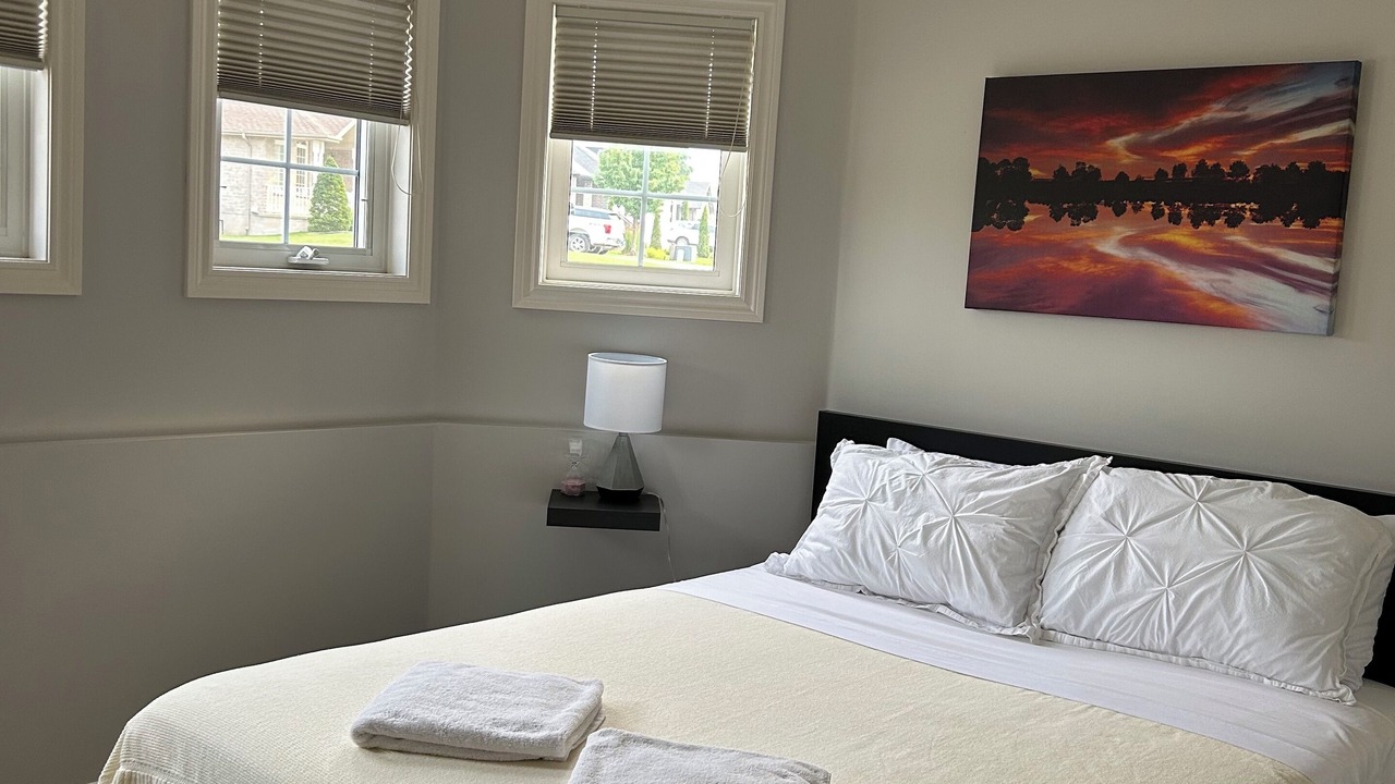 Photo of Bedroom in Owen Sound