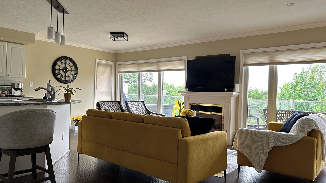 Photo of Livingroom in Owen Sound