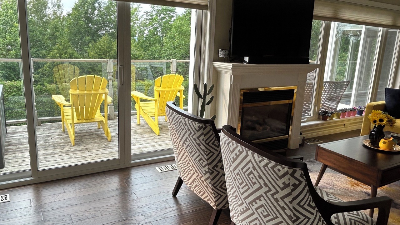Photo of Livingroom in Owen Sound