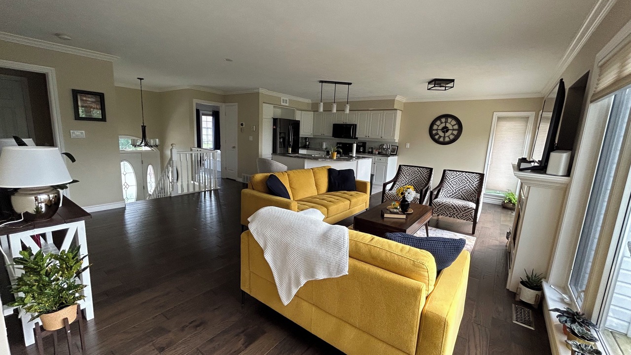 Photo of Livingroom in Owen Sound