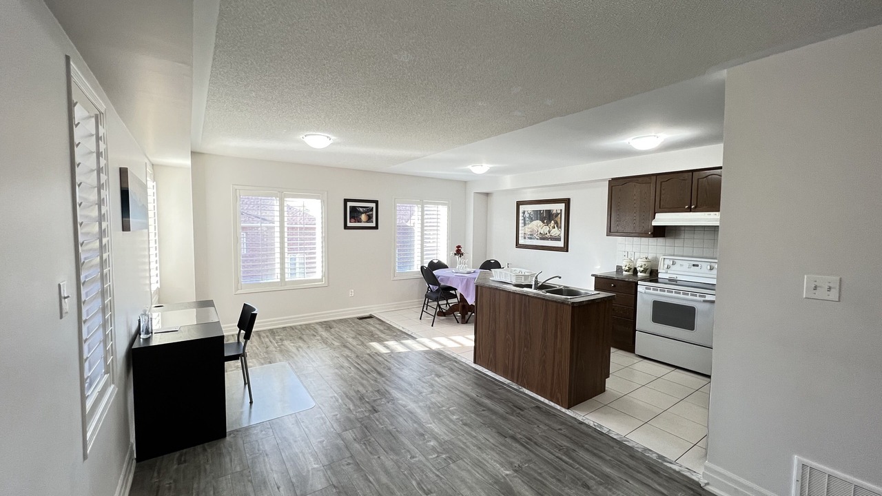 Photo of Kitchen in Meadowvale Village