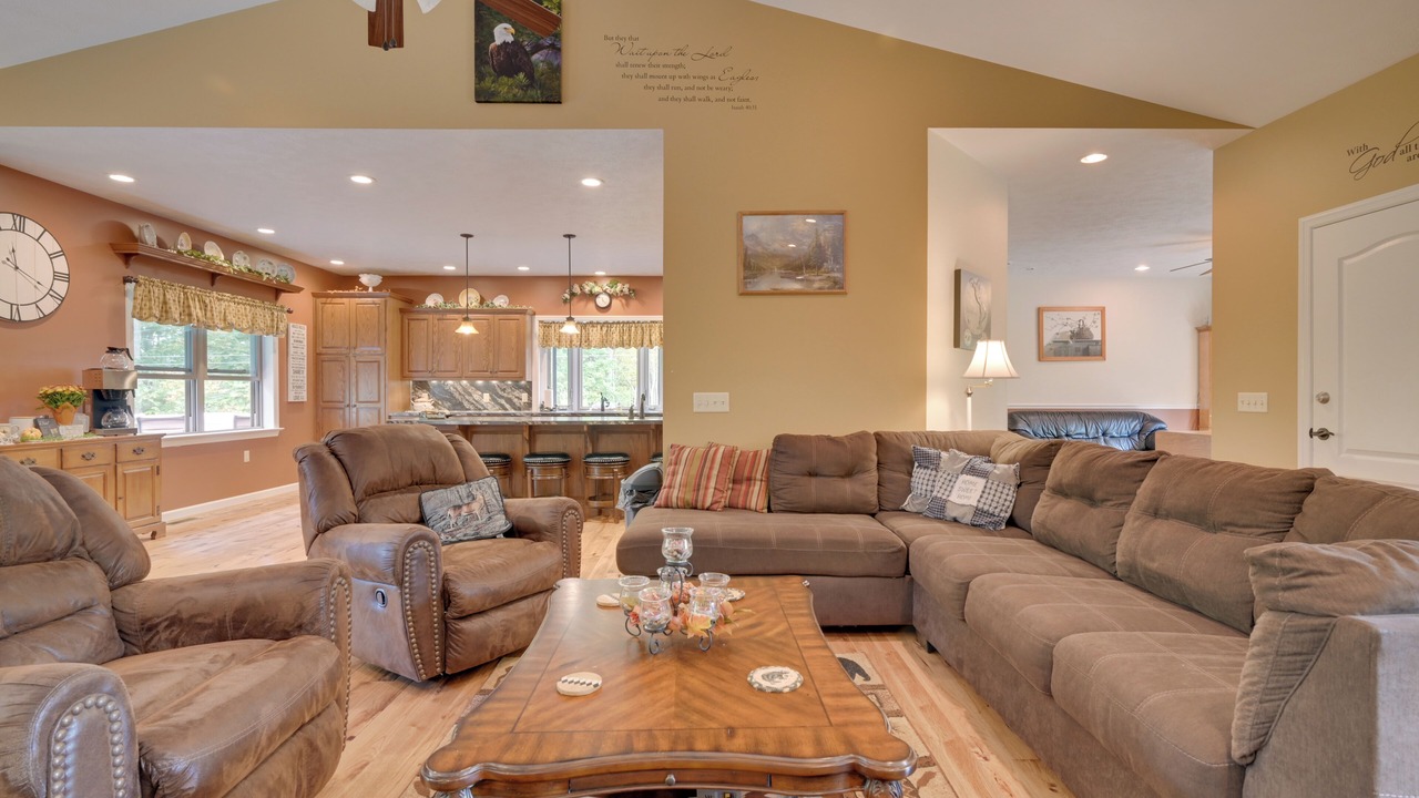 Photo of Livingroom in Calvin