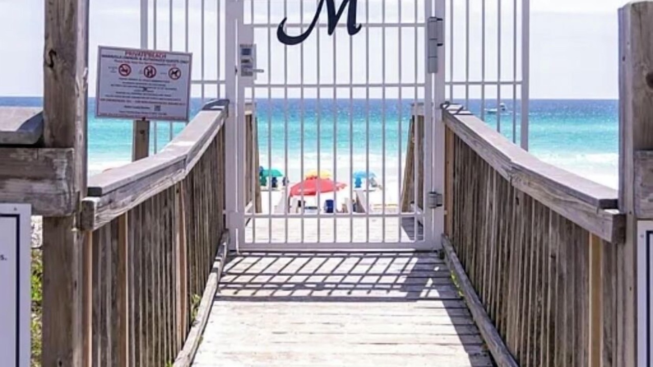 Photo of Others in Avalon Beach Estates