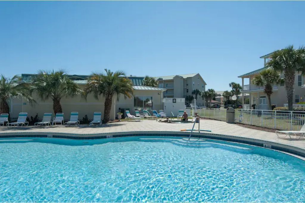 Photo of Outdoor in Avalon Beach Estates