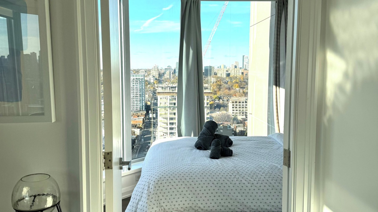 Photo of Bedroom in Bloor-Yorkville