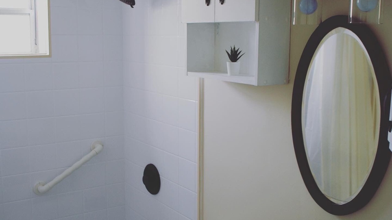 Photo of Bathroom in Loyalist