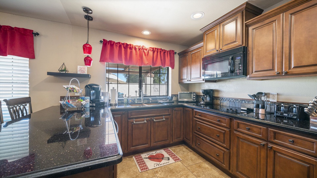 Photo of Kitchen in Desert Foothills Estates