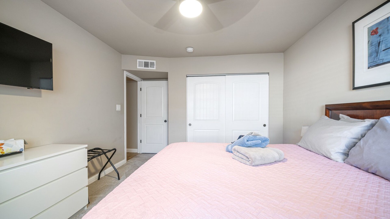 Photo of Bedroom in Desert Foothills Estates
