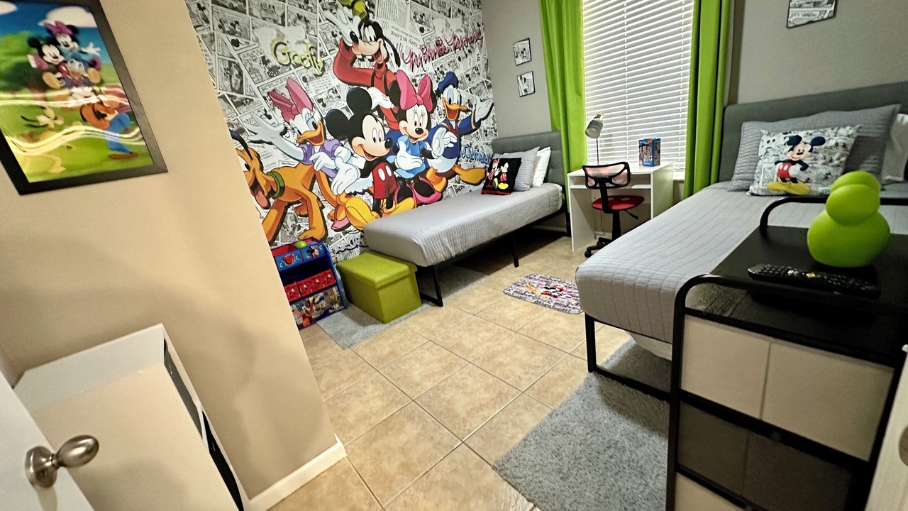 Photo of Bedroom in Windsor Palms