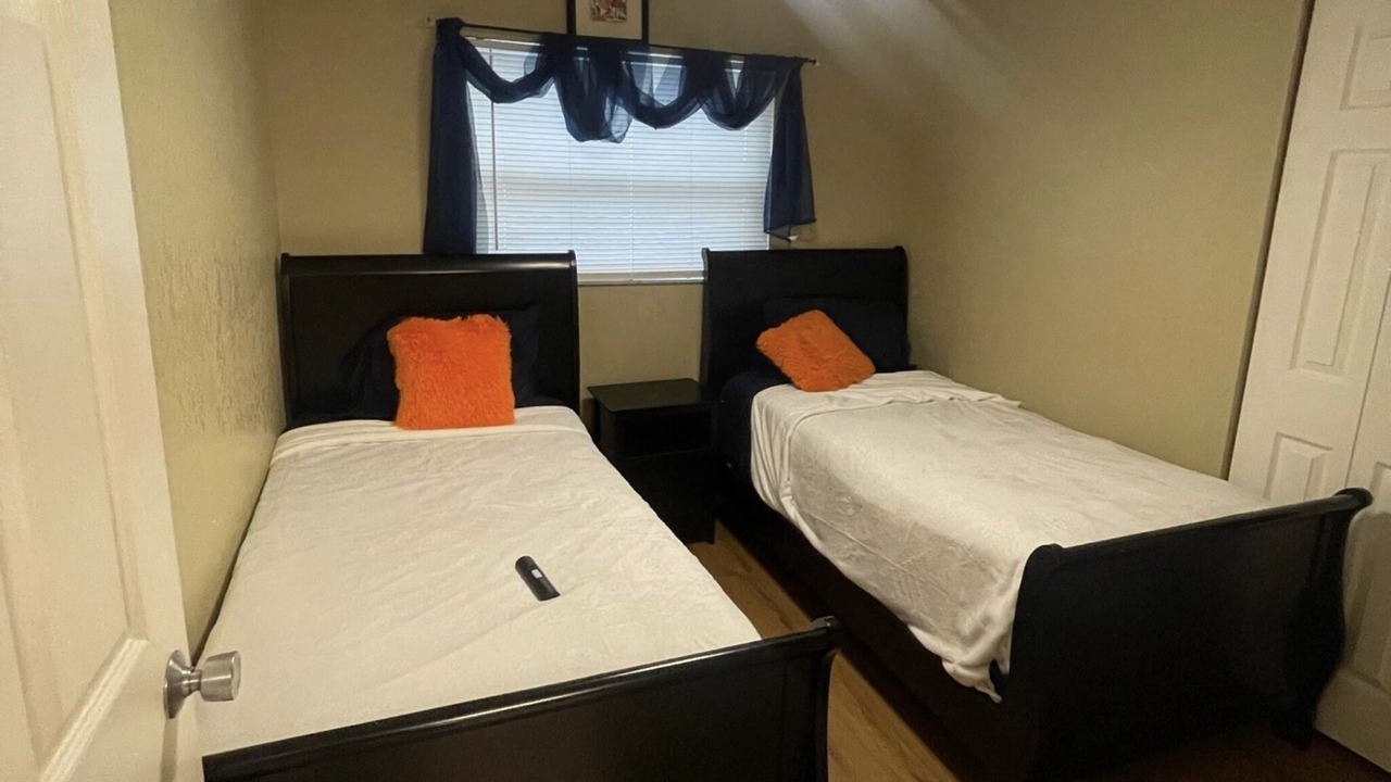 Photo of Bedroom in Florida Center