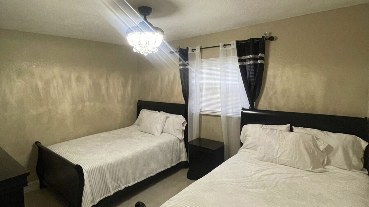 Photo of Bedroom in Florida Center