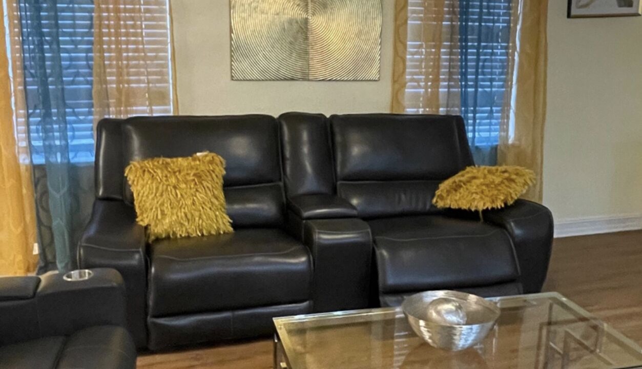 Photo of Livingroom in Florida Center