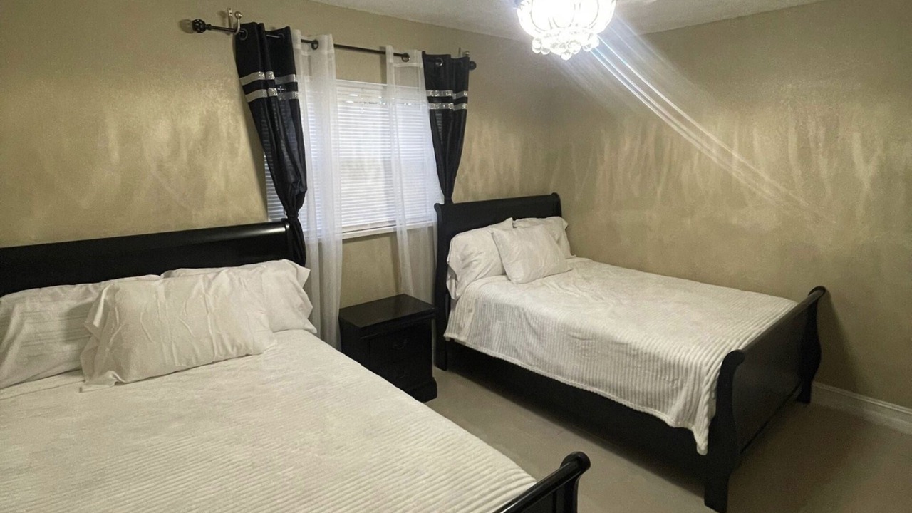 Photo of Bedroom in Florida Center