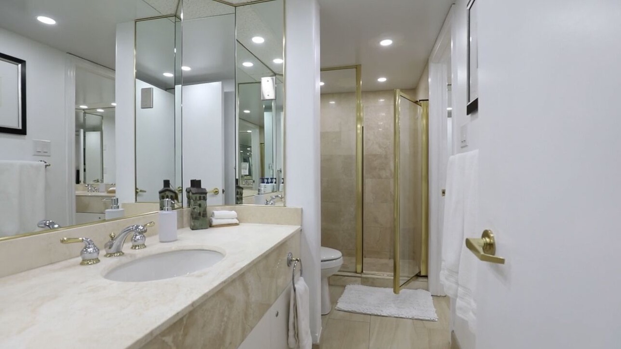 Photo of Bathroom in Oro-Medonte