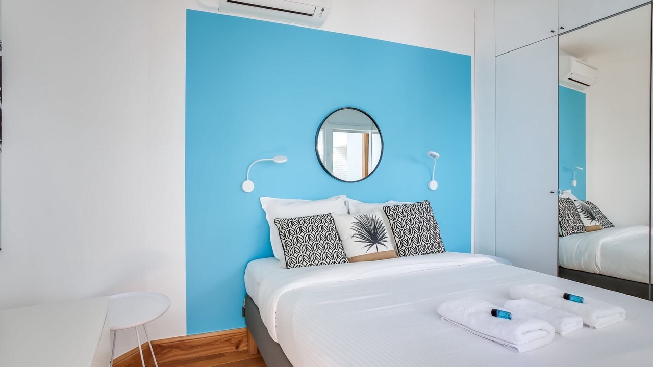 Photo of Bedroom in Republique–Point-du-Jour