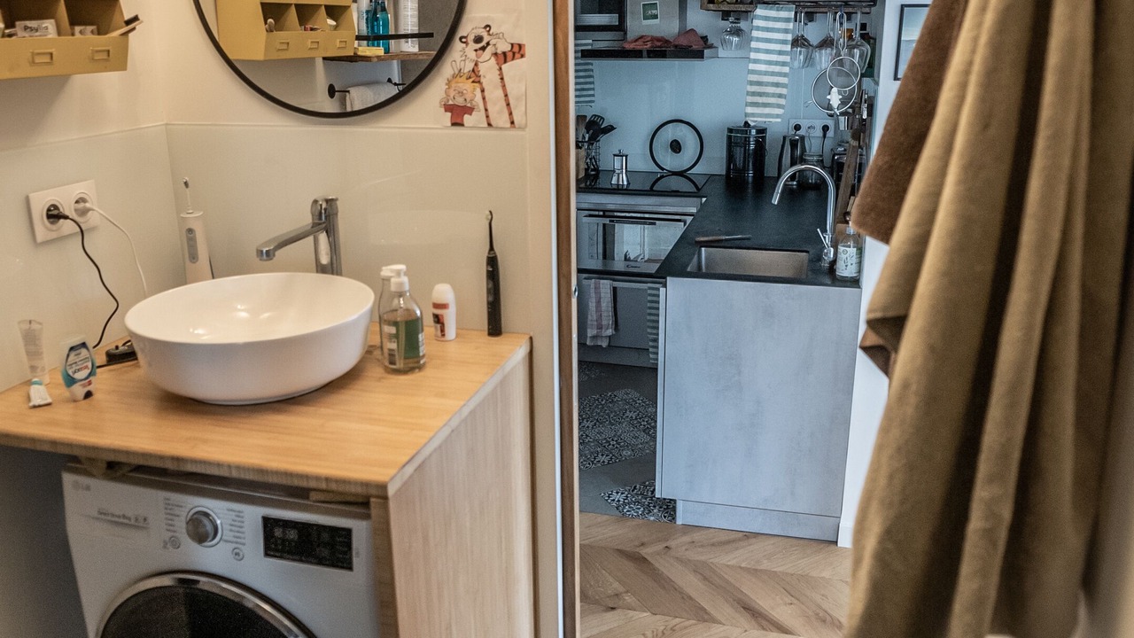 Photo of Bathroom in Combat