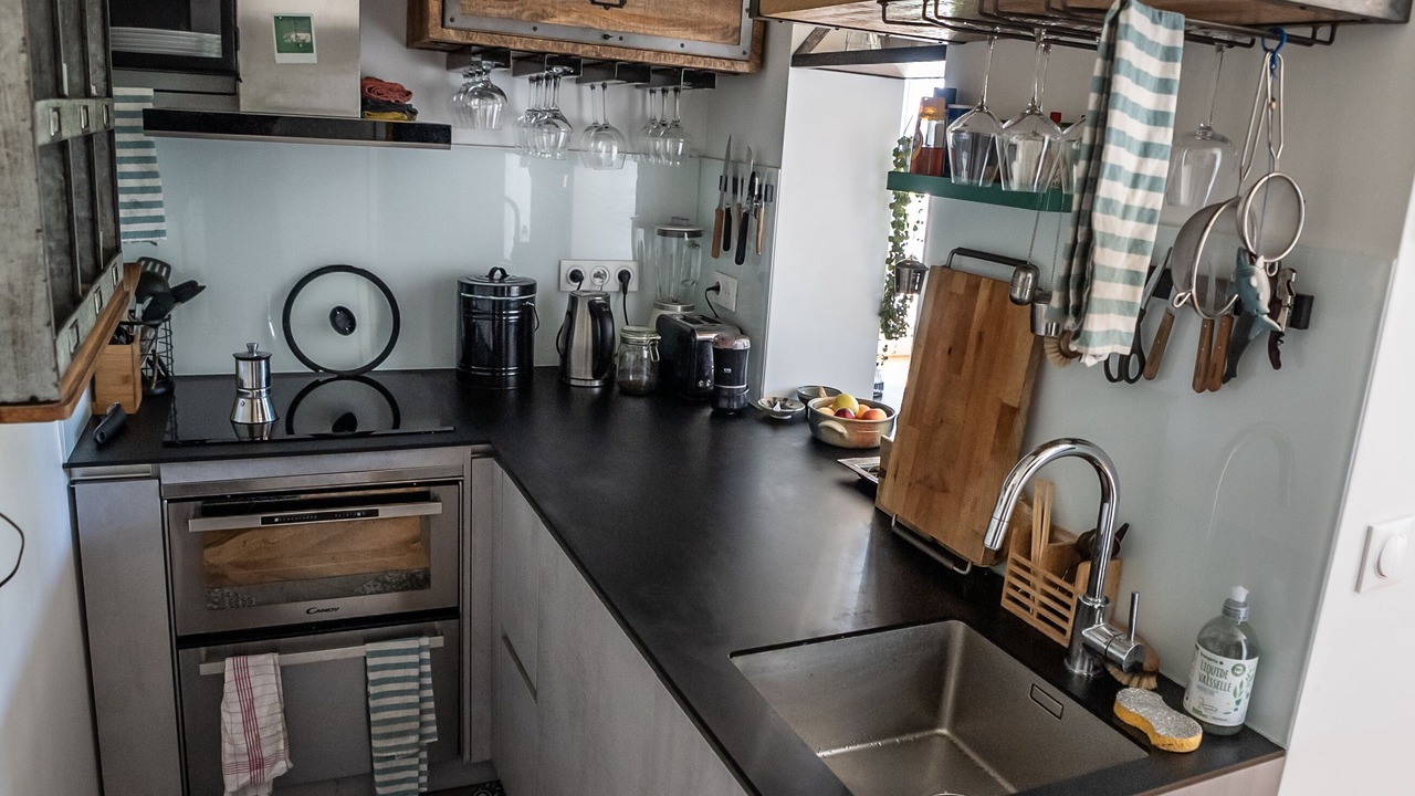 Photo of Kitchen in Combat