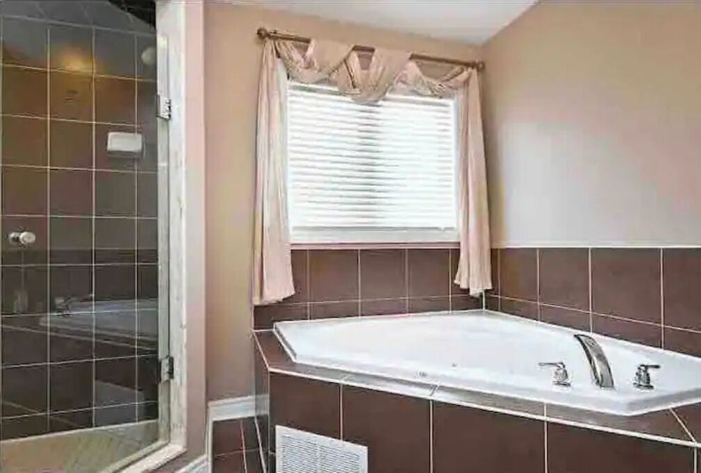 Photo of Bathroom in Caledon