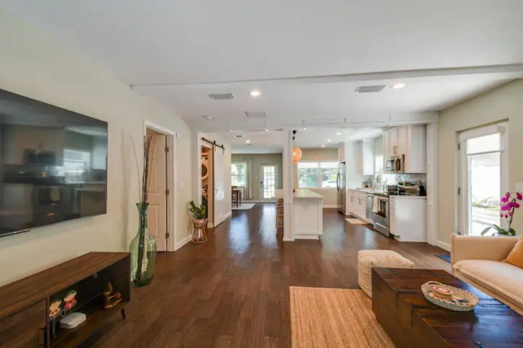 Photo of Livingroom in Sun Bay South
