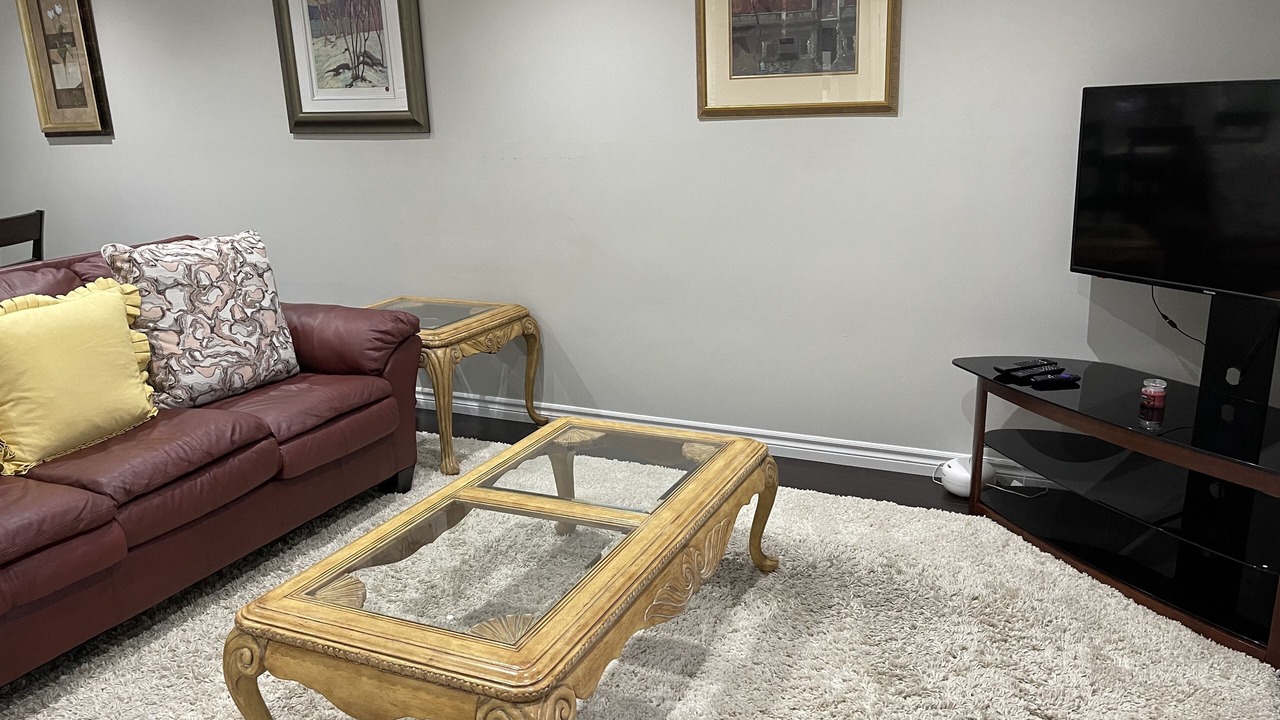 Photo of Livingroom in Brampton West