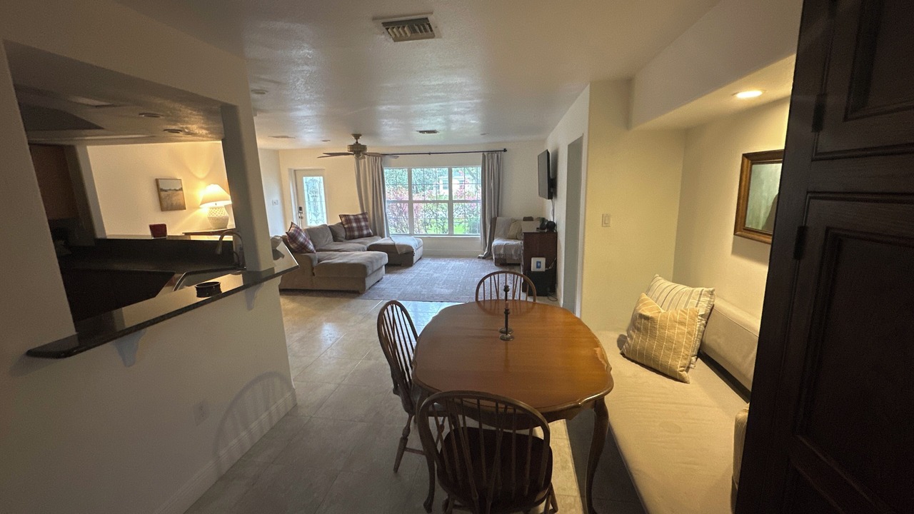 Photo of Livingroom in Fairvilla