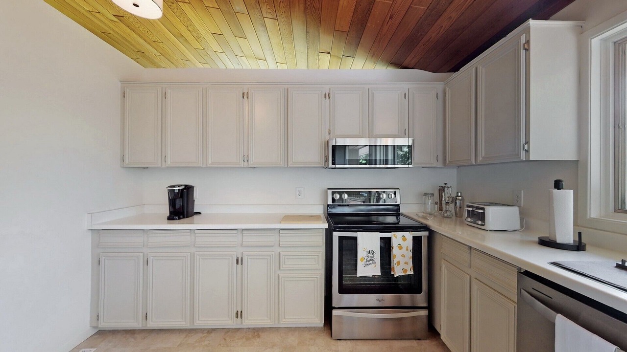 Photo of Kitchen in King