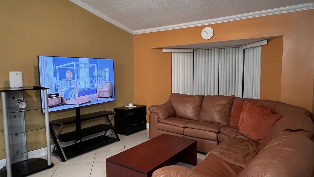 Photo of Livingroom in Survey Creek