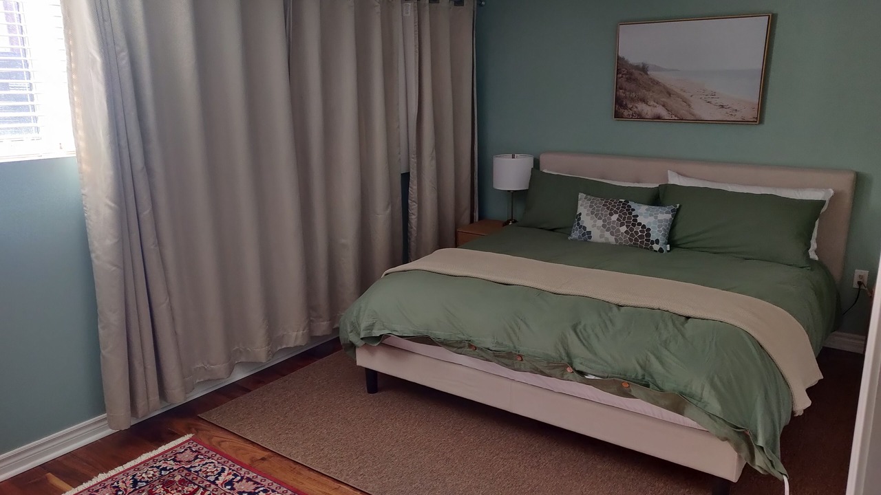 Photo of Bedroom in Central Erin Mills