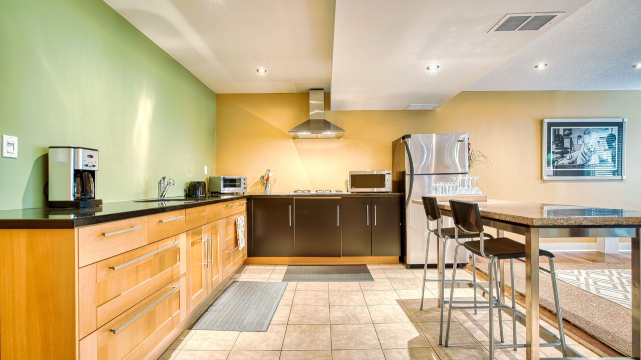 Photo of Kitchen in Central Erin Mills