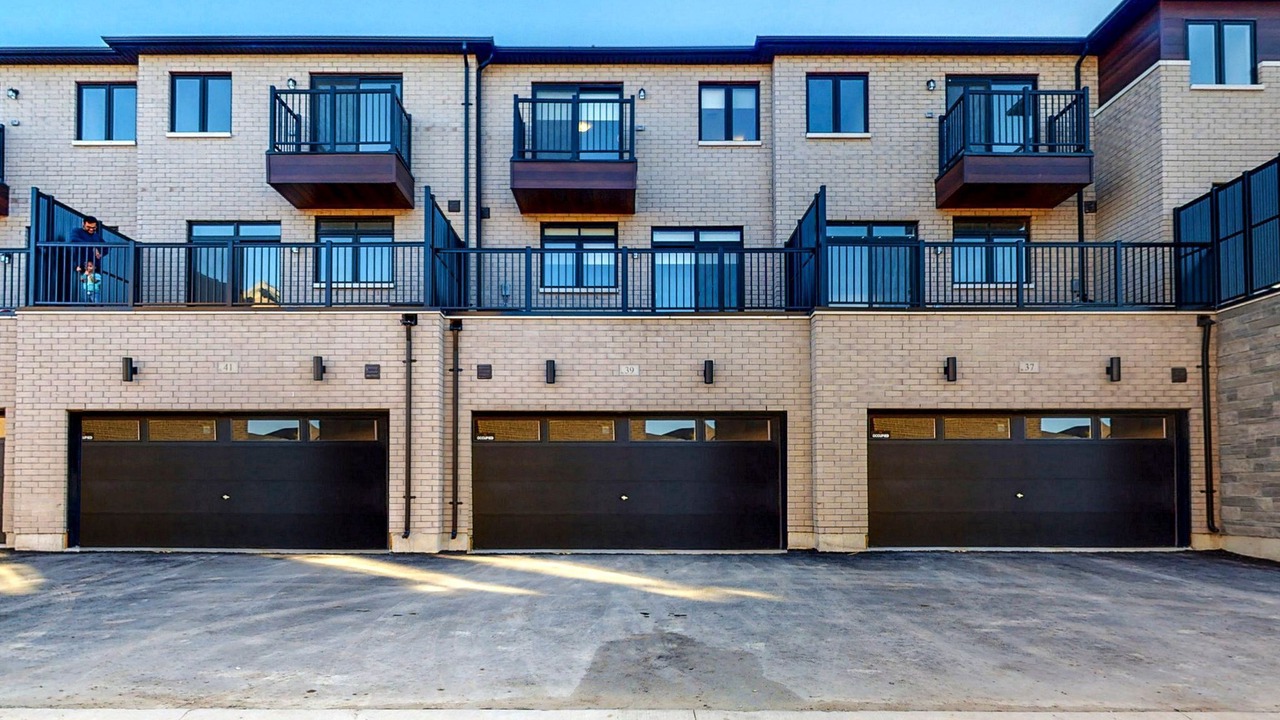 Photo of Outdoor in Brampton