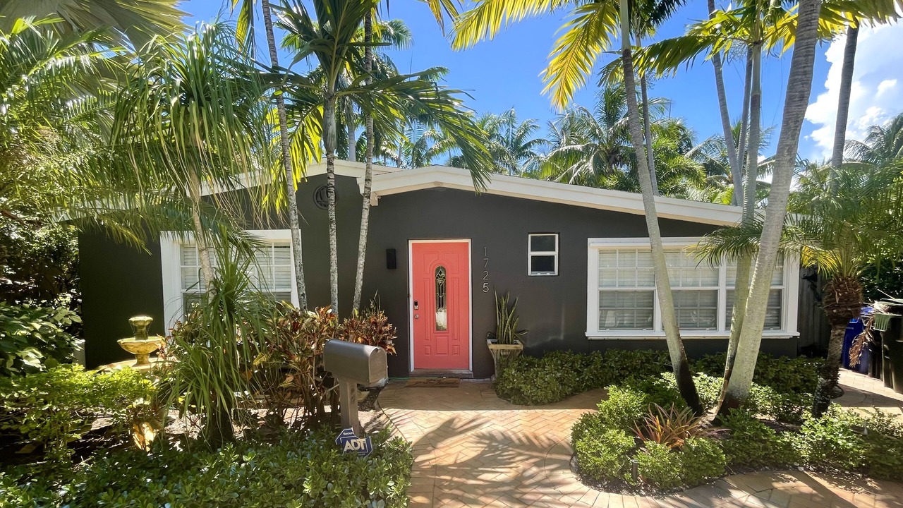 Photo of Others in Poinsettia Heights
