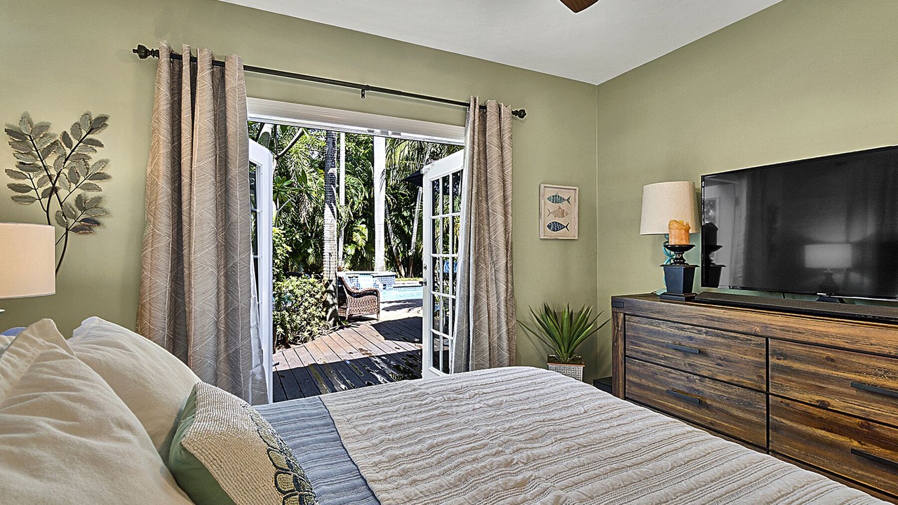 Photo of Bedroom in Poinsettia Heights