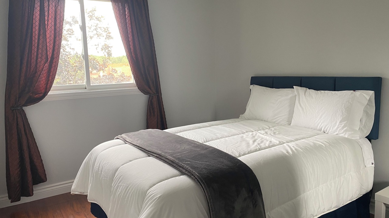 Photo of Bedroom in York Regional Municipality