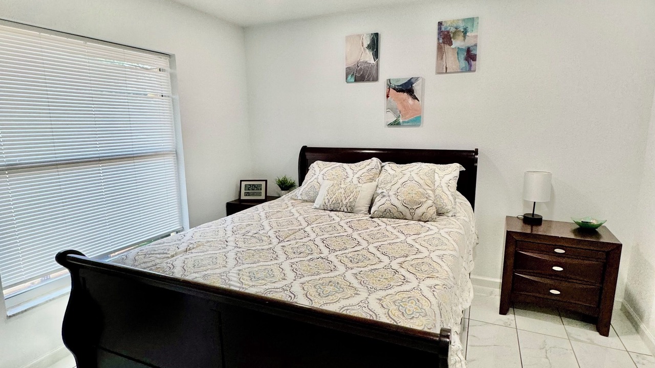 Photo of Bedroom in Lake Magdalene