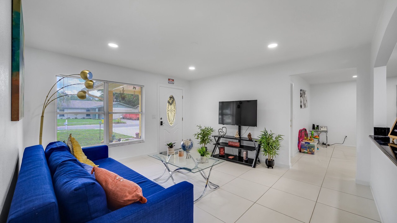 Photo of Livingroom in Lake Magdalene