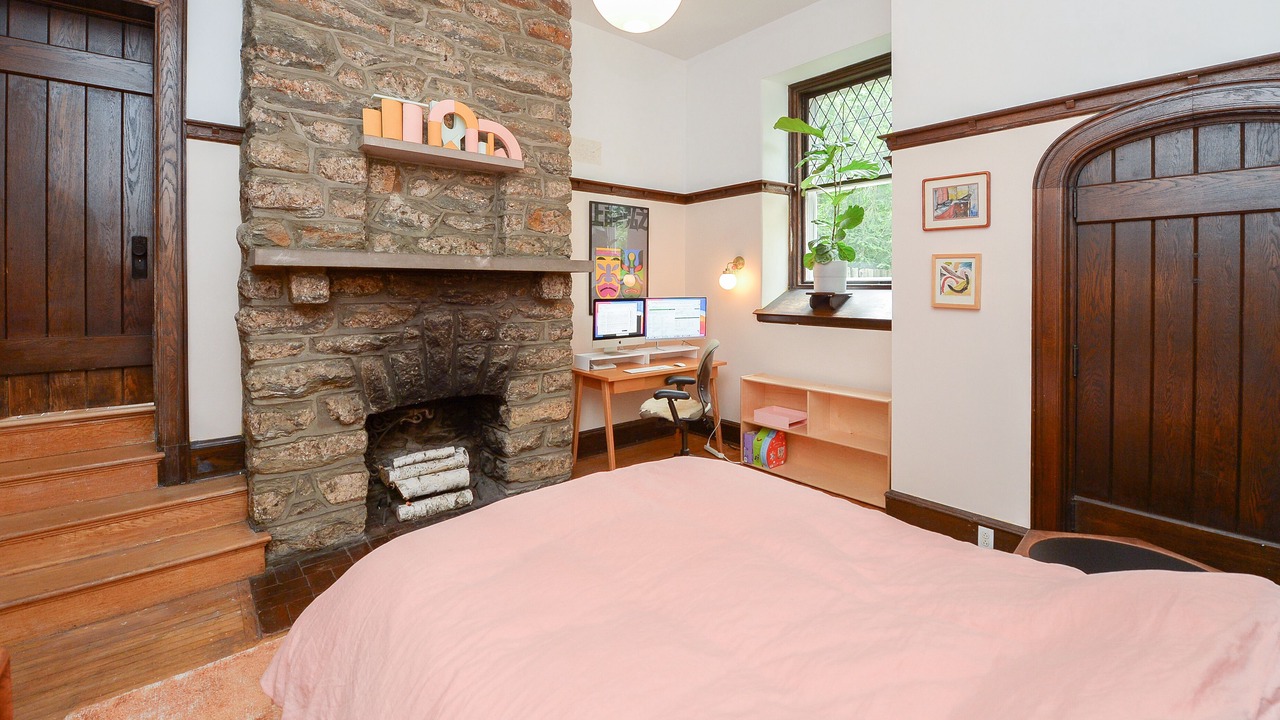 Photo of Bedroom in East Mount Airy