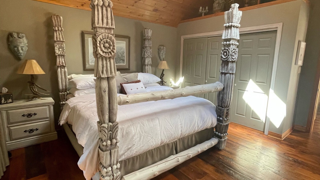 Photo of Bedroom in Creemore