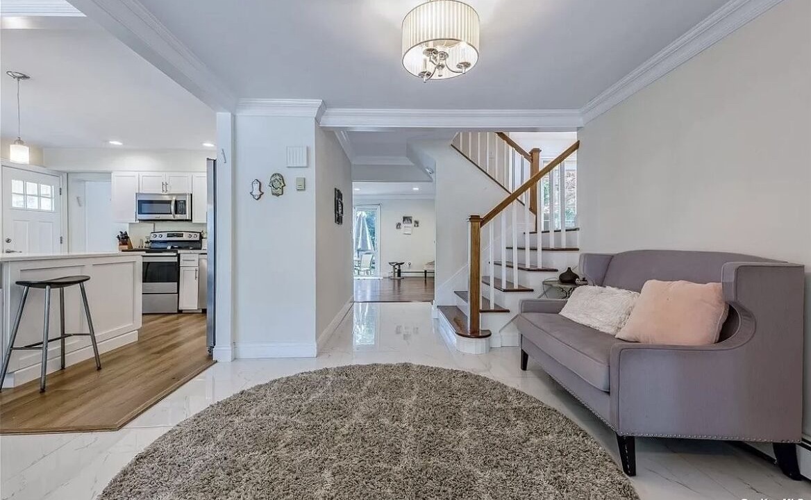 Photo of Livingroom in Merrick