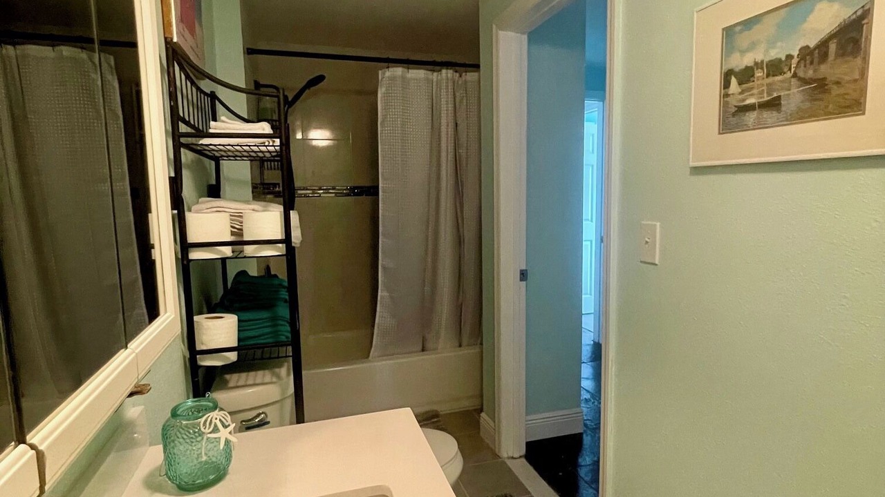Photo of Bathroom in Hudson