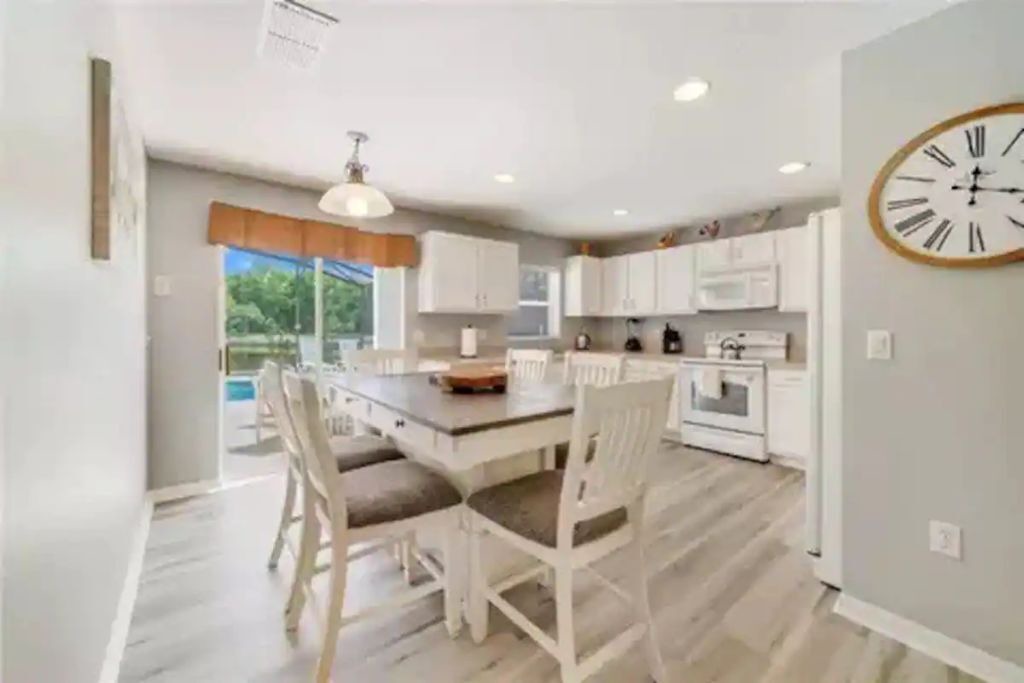 Photo of Kitchen in Lake Wilson Preserve