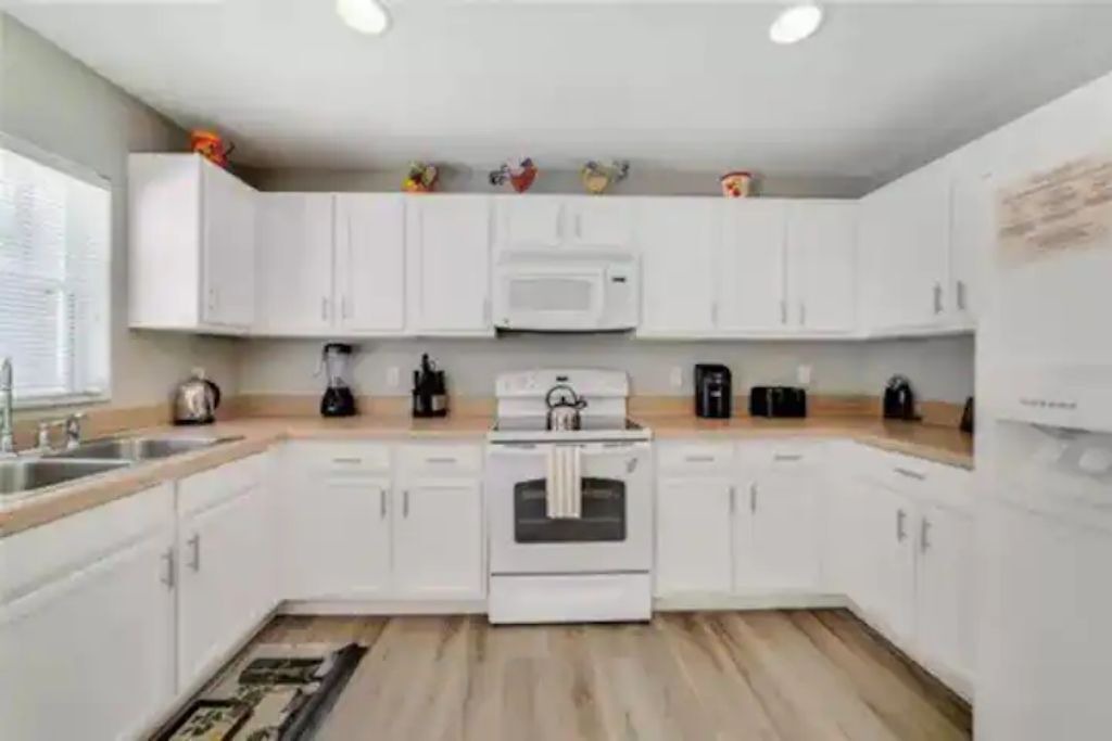 Photo of Kitchen in Lake Wilson Preserve