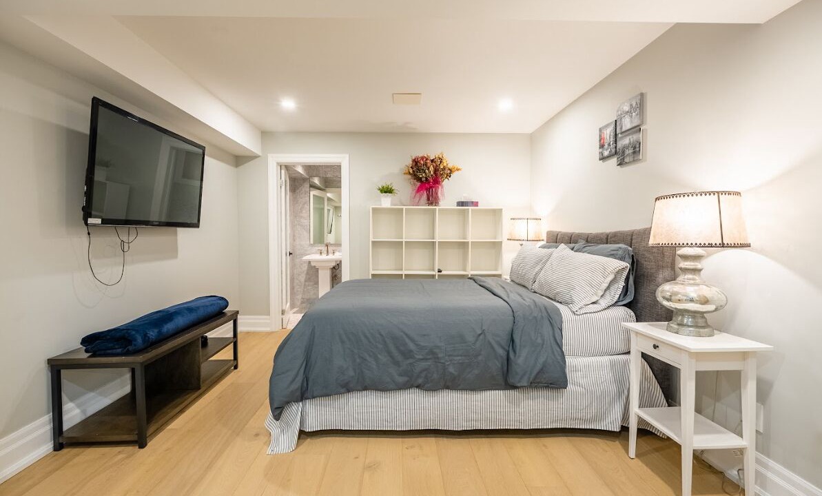 Photo of Bedroom in Lakeview