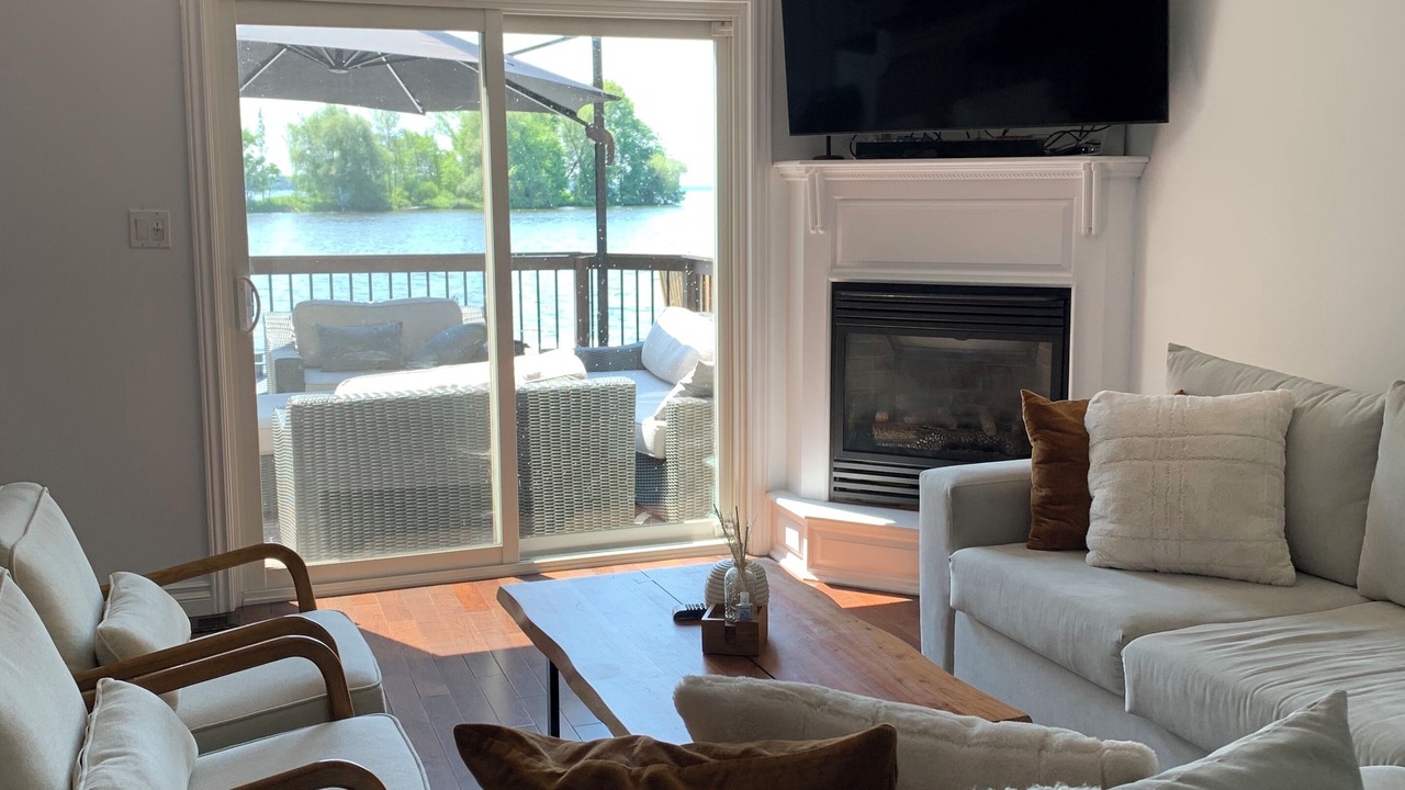 Photo of Livingroom in Brock