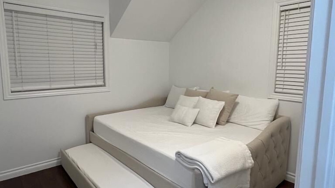 Photo of Bedroom in Brock