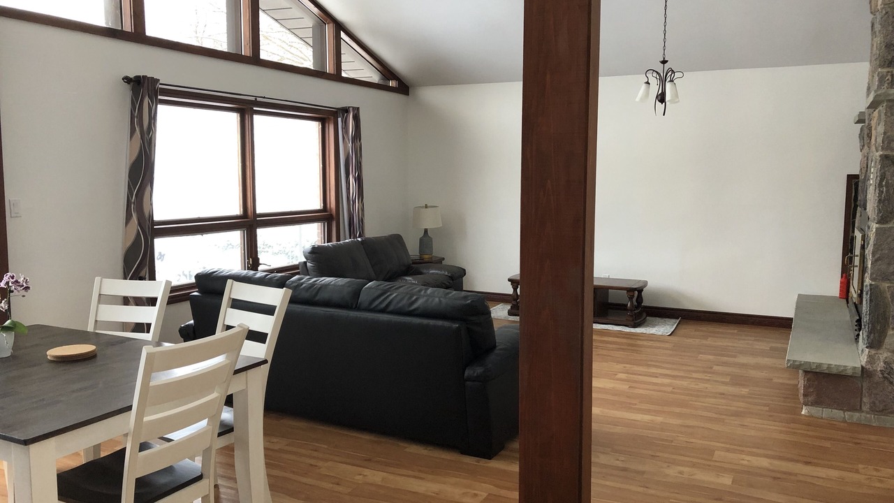 Photo of Livingroom in Georgian Bluffs