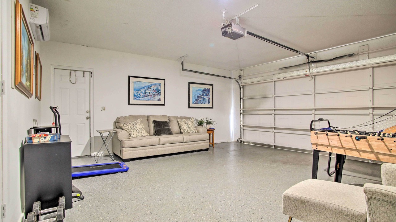 Photo of Bedroom in Lauderhill