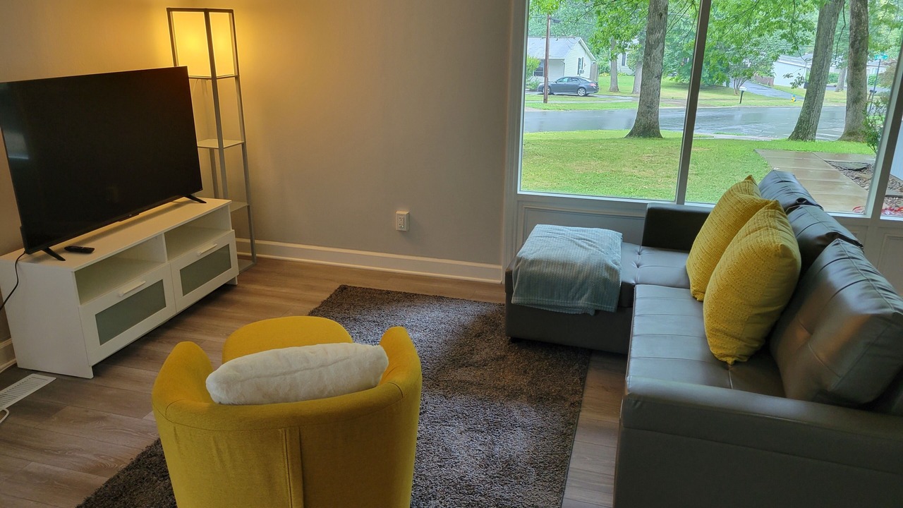 Photo of Livingroom in Park Forest Village